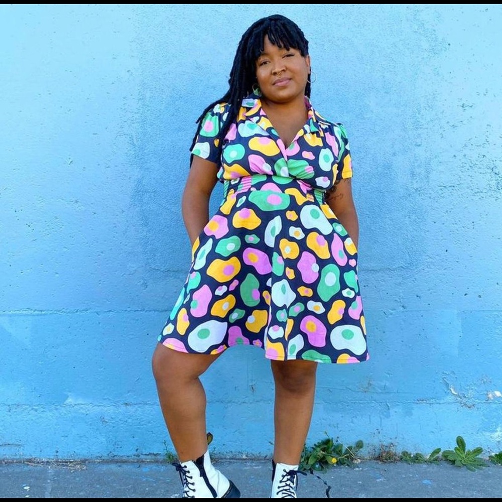 Nooworks Egg Dress Size Large